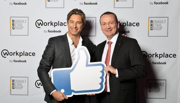 Animation Photocall Pop Up Renault Salon de Auto Facebook Renault Retail Group Lensman