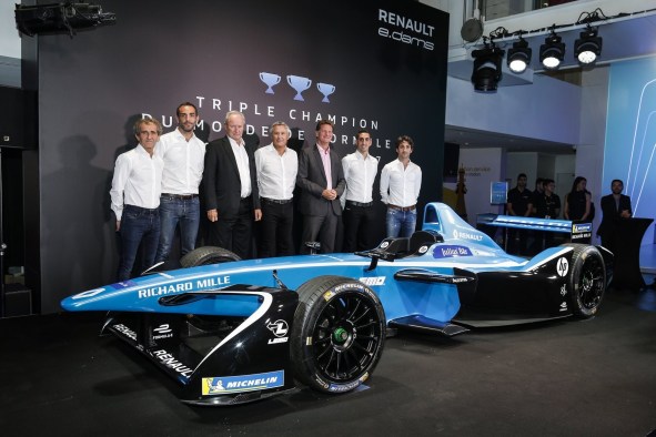 Animation Photocall Renault Atelier Champs Elysees Paris Lensman