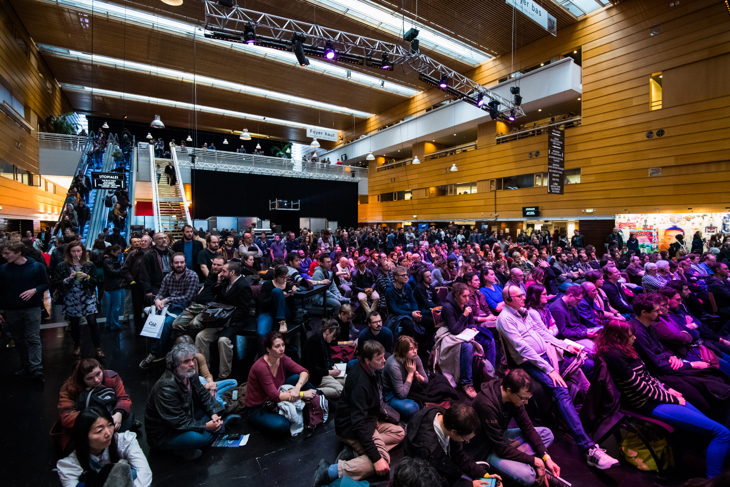 Reportage Photo Photocall Festival International De Science Fiction Les Utopiales Cite Des Congres Nantes Lensman