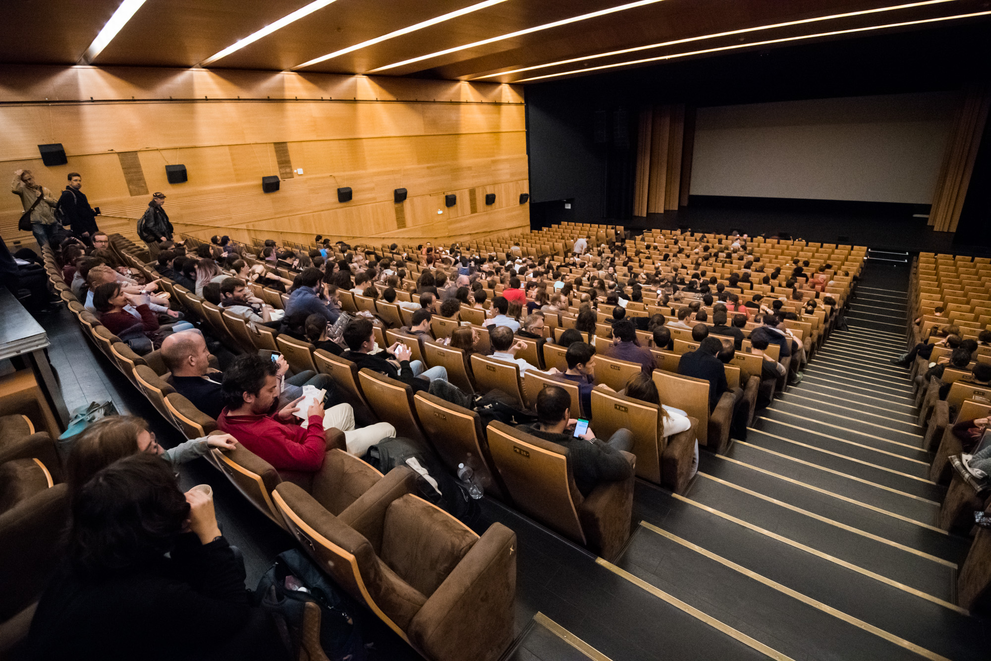 Reportage Photo Photocall Festival International De Science Fiction Les Utopiales Cite Des Congres Nantes Lensman