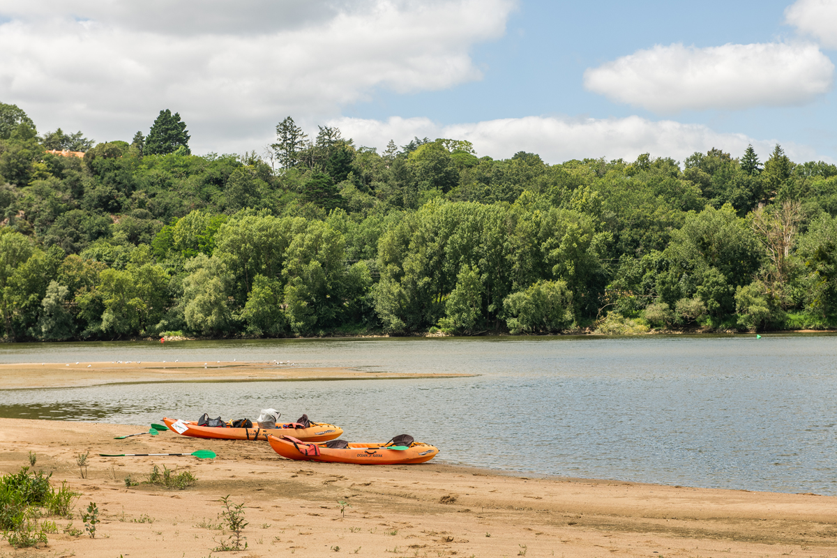 Cravate Et Sandalettes bord De Loire Reportage Photo micro Aventures Lensman