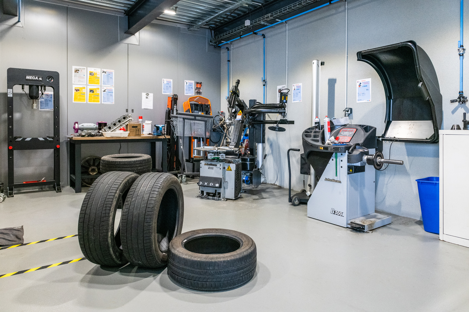 reportage photo concessionnaire automobile Volvo Lensman