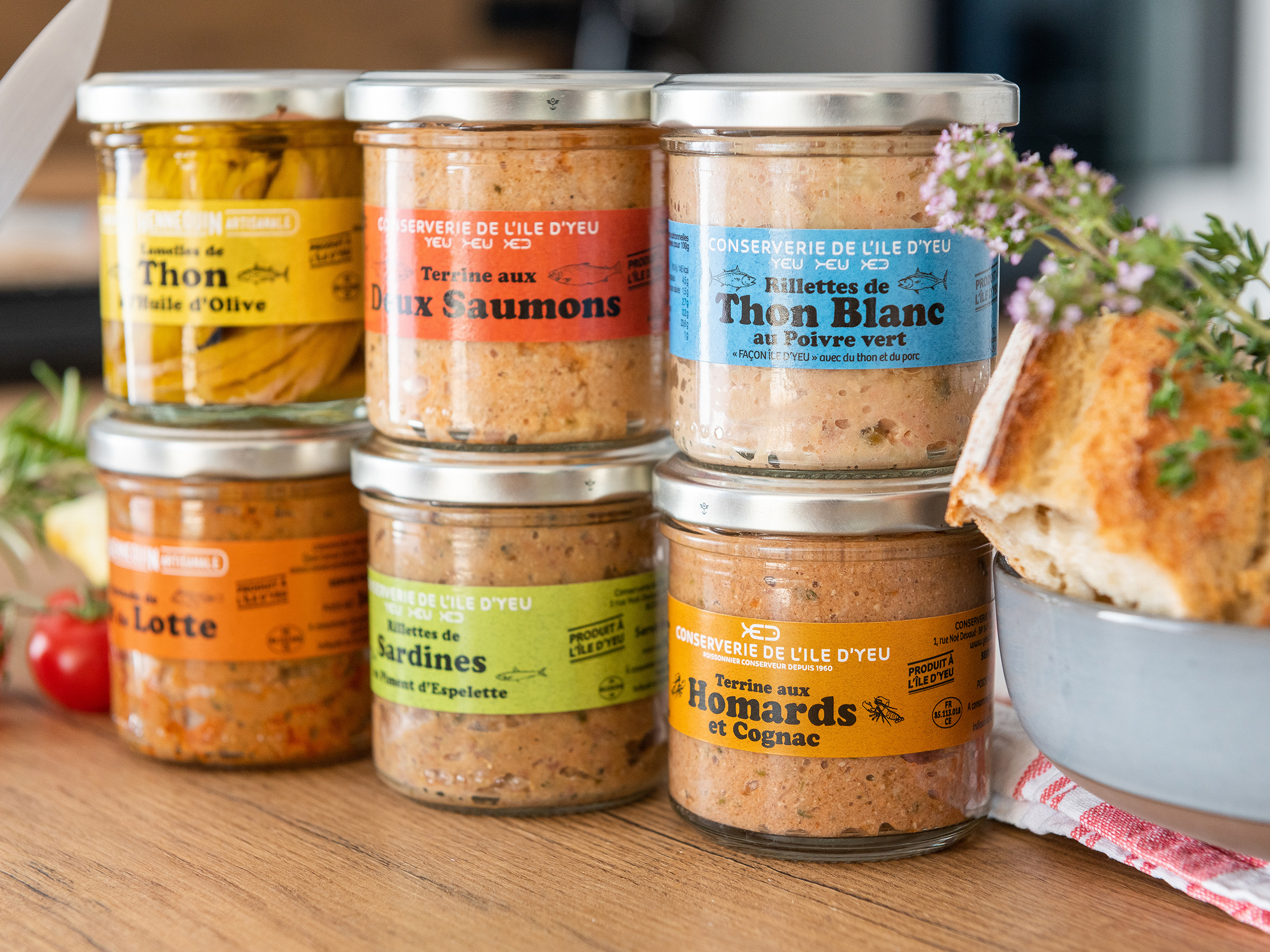packshot conserves Poisson food nature morte cuisine pêcheurs ÔPoisson