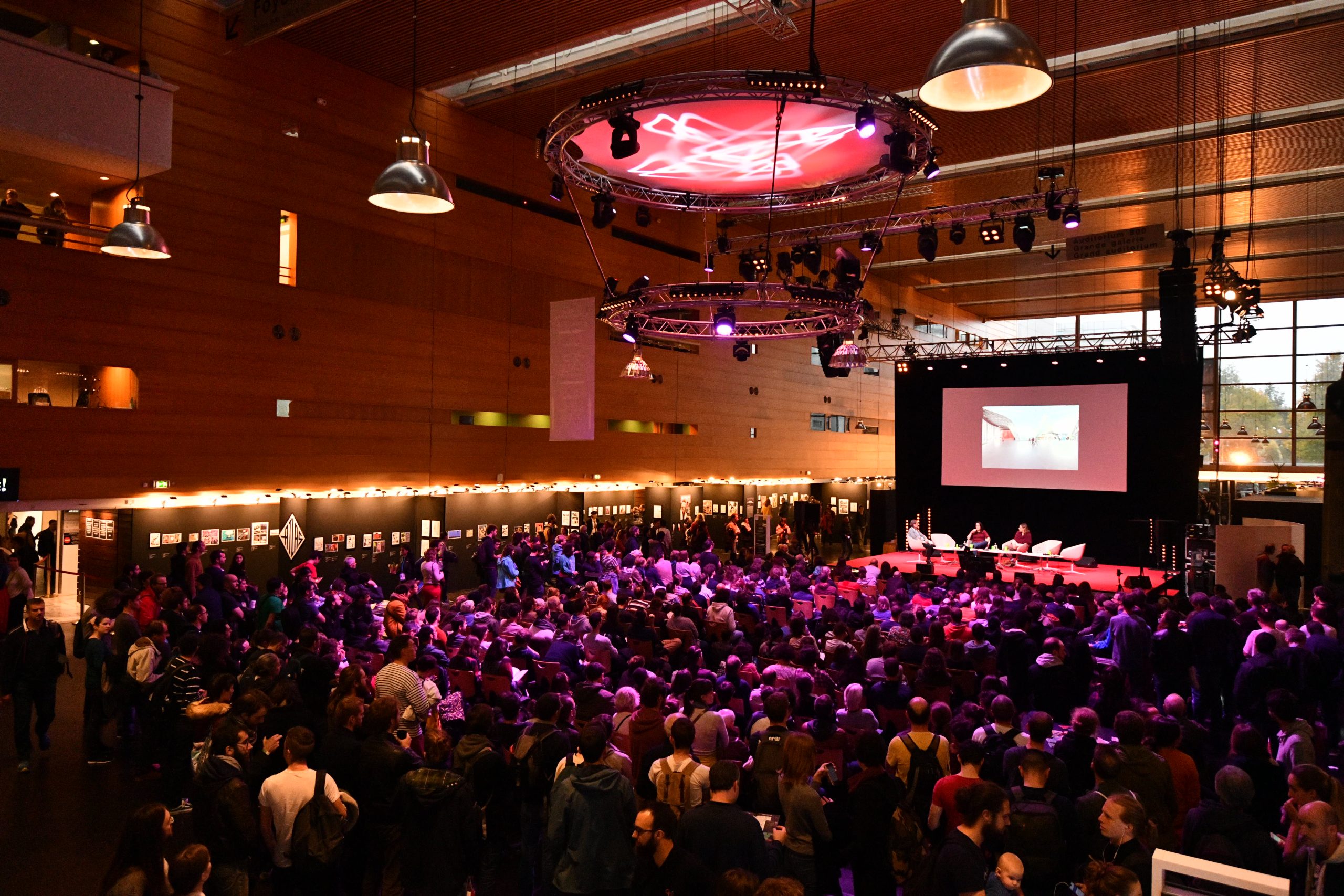 Reportage photo cite des congres Nantes les Utopiales lensman