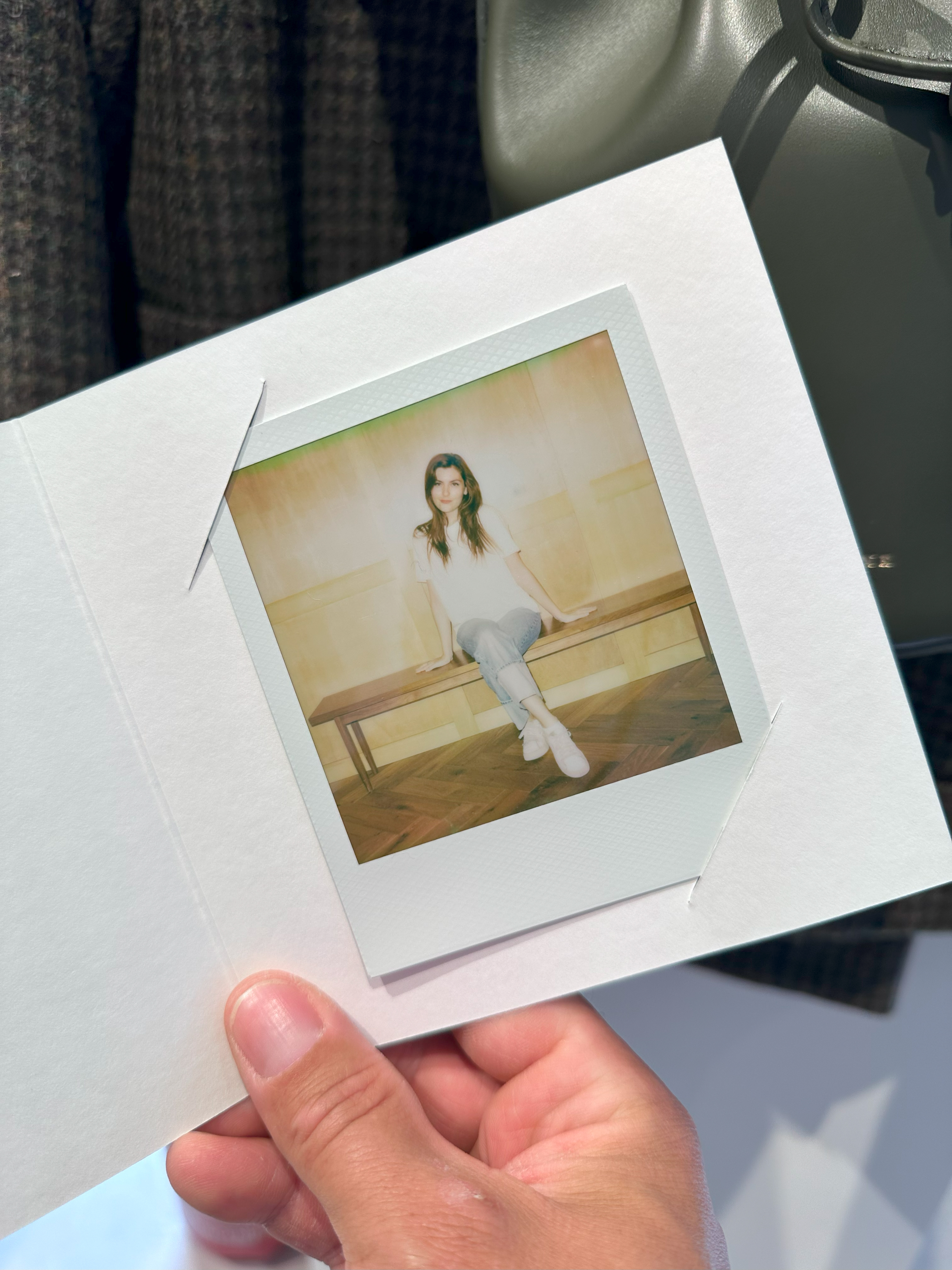 Animation photo polaroid boutique sezane