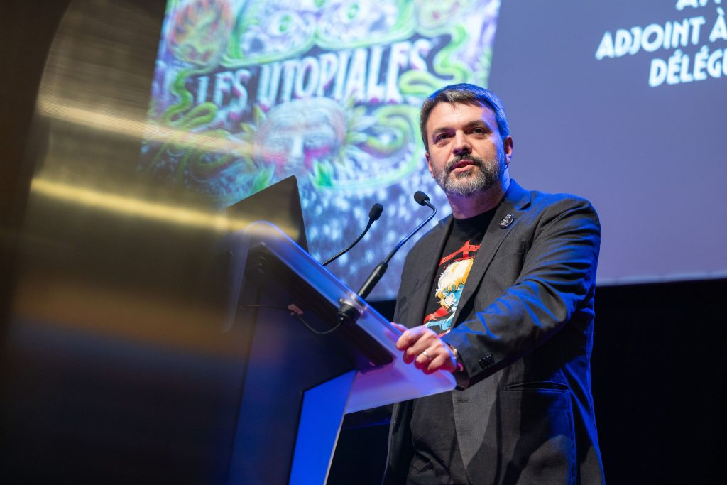 LENSMAN STUDIO Michael MENIANE