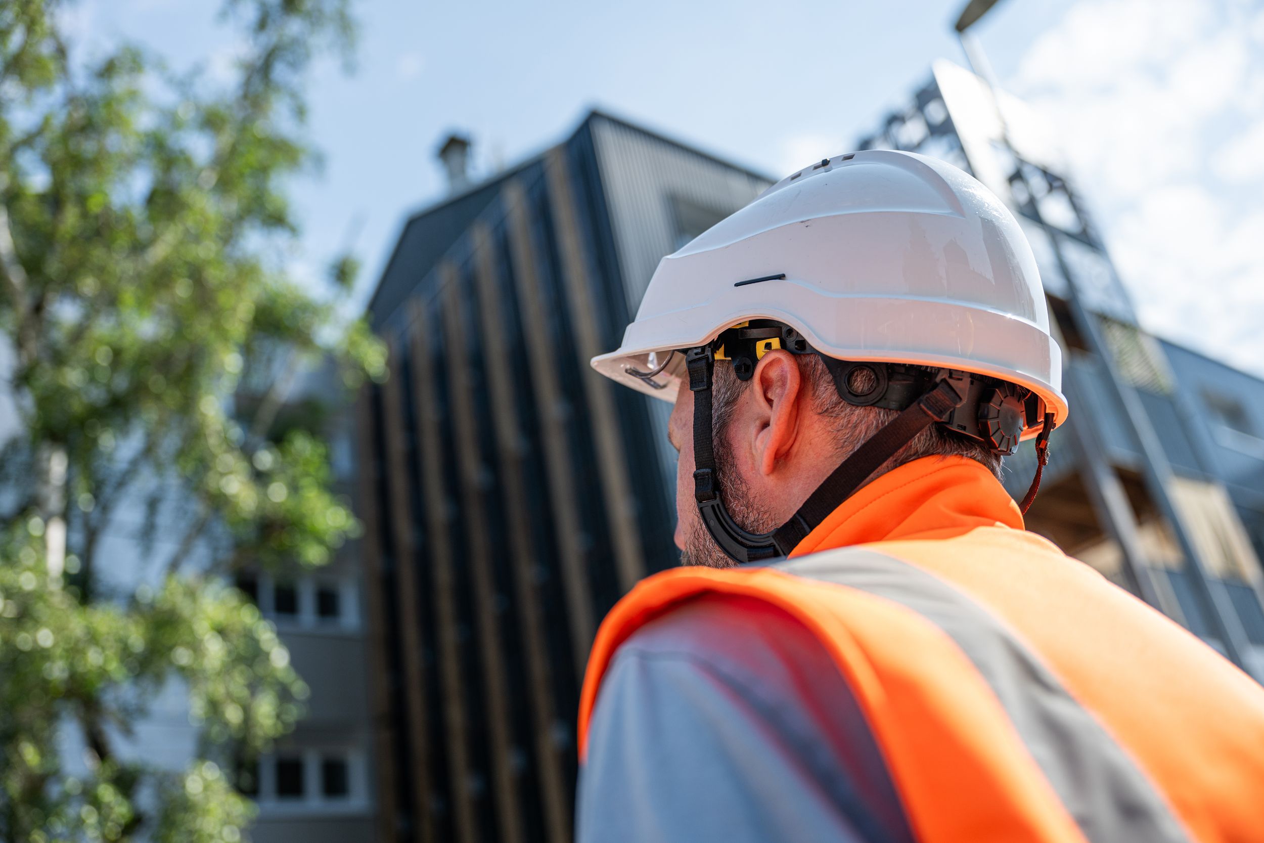 casque chantier immeuble