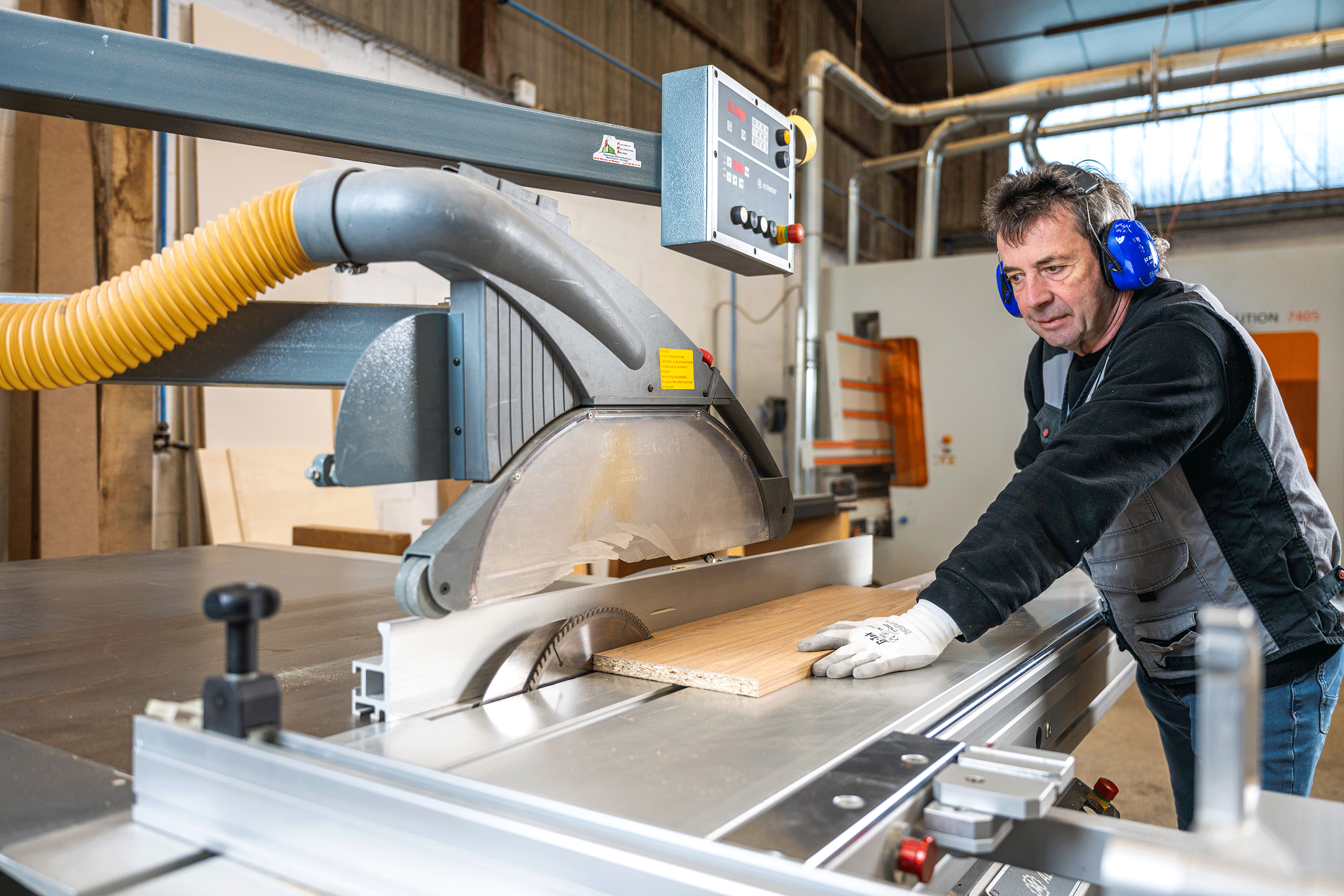 LENSMAN STUDIO Michael MENIANE