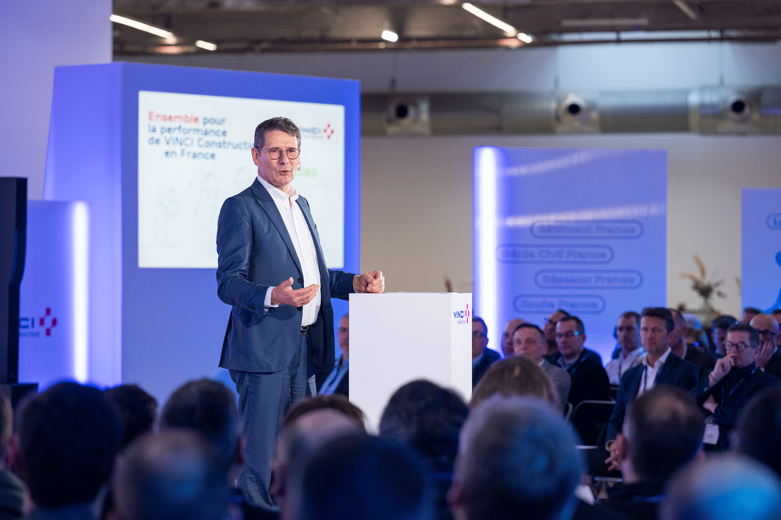 LENSMAN STUDIO Michael MENIANE