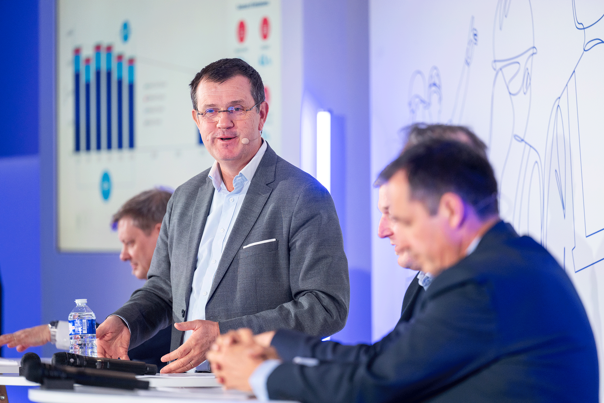 LENSMAN STUDIO Michael MENIANE