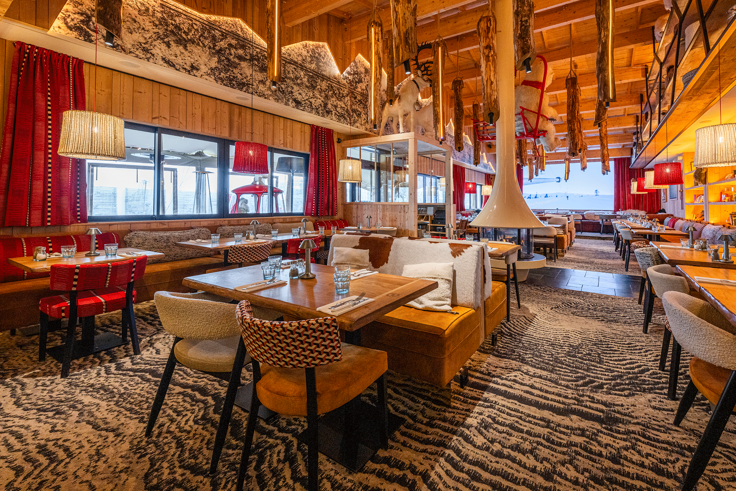 LENSMAN STUDIO Michael MENIANE