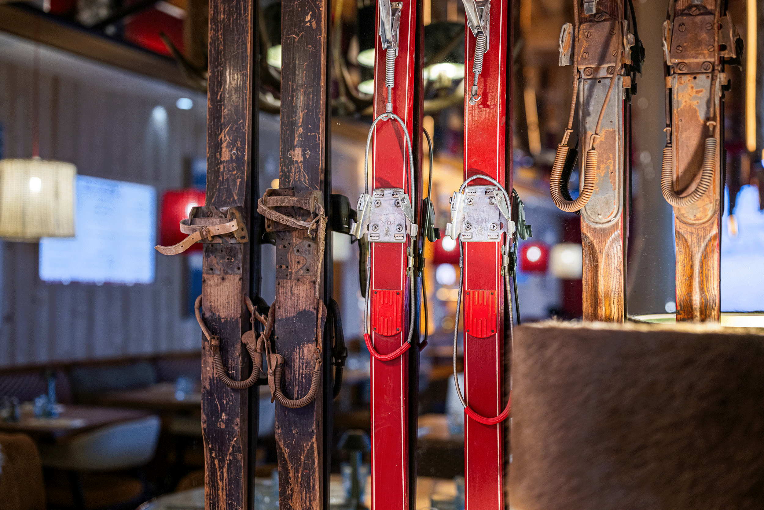 LENSMAN STUDIO Michael MENIANE