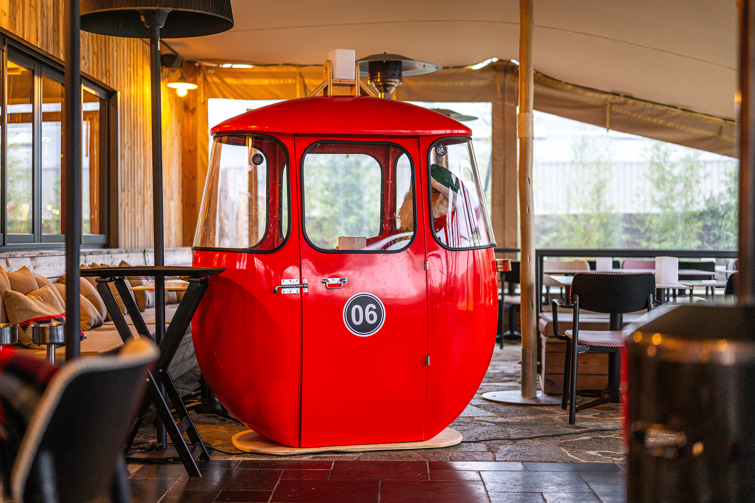 LENSMAN STUDIO Michael MENIANE