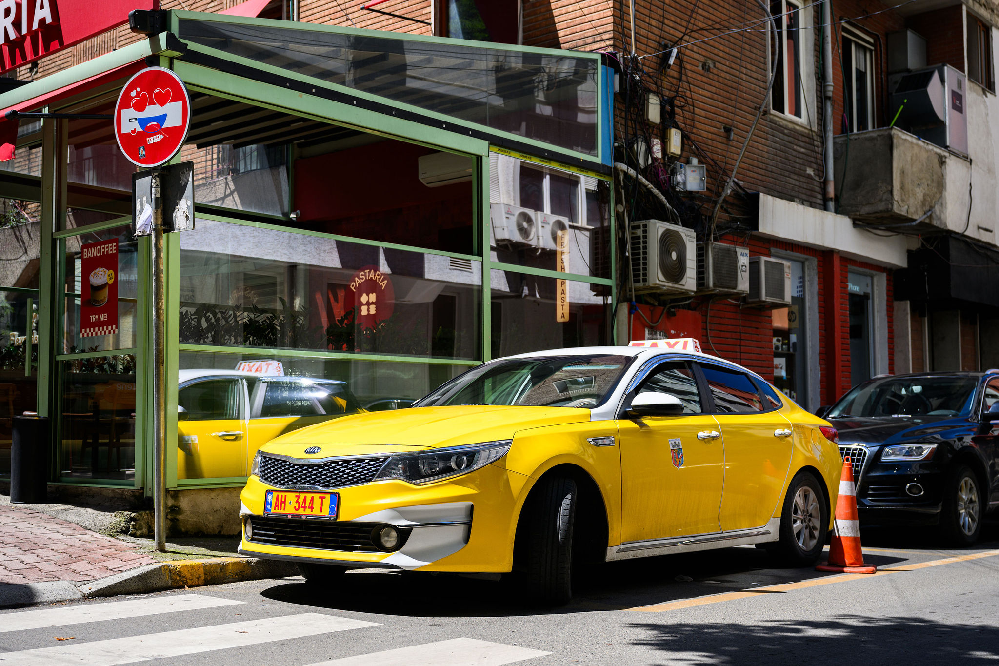 LENSMAN STUDIO Michael MENIANE